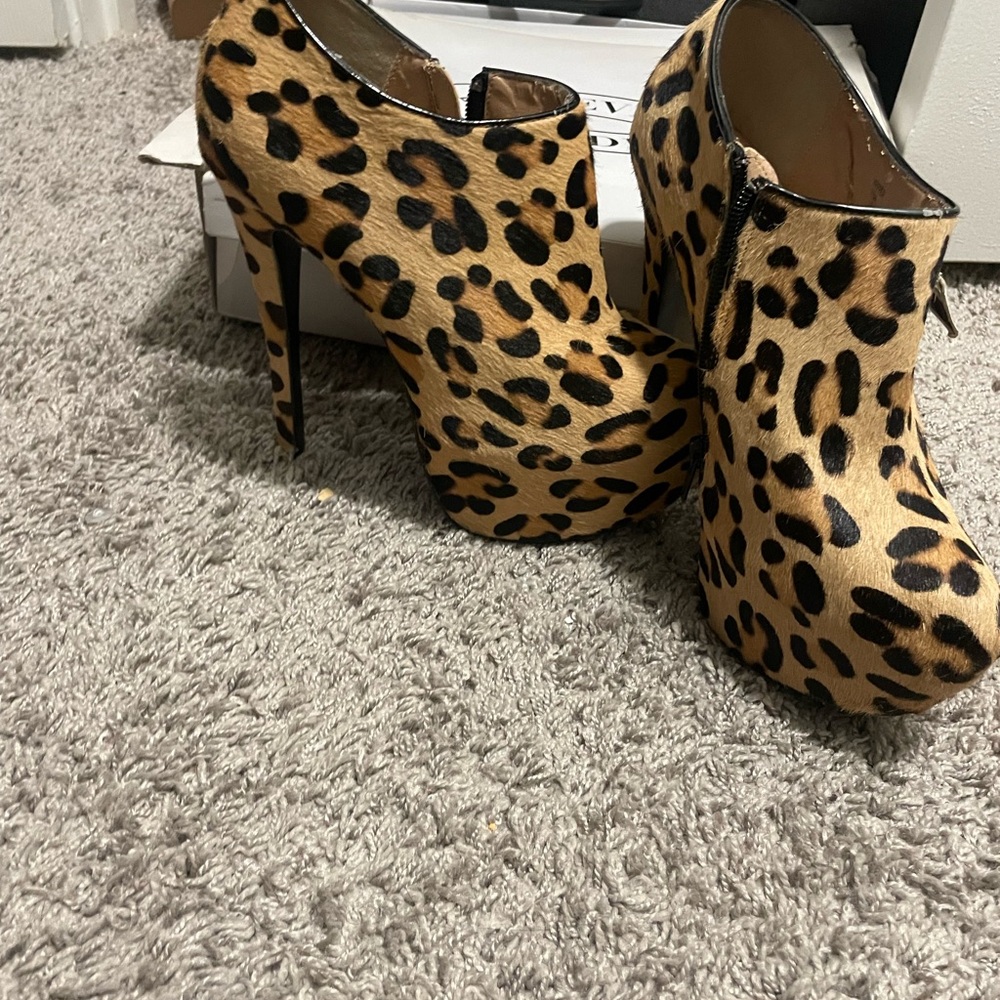 Steve Madden Leopard Print Heels